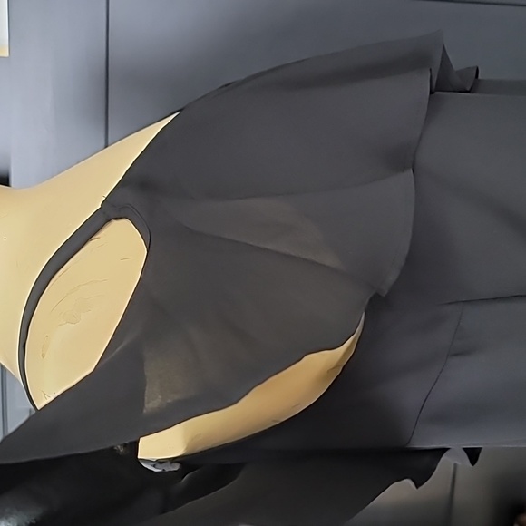 Flutter sleeve Top - Picture 6 of 7